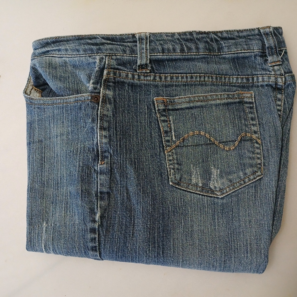 Maurice's Taylor Boot Jeans Ladies Stretch Factory Weathered Faded Size 11/12
